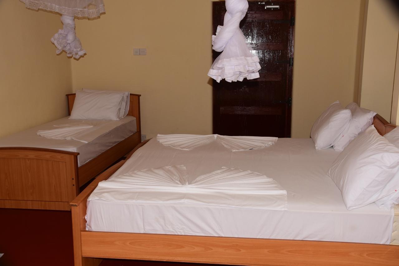 Swiss Garden Tourist Rest Hotel Anuradhapura Exterior photo