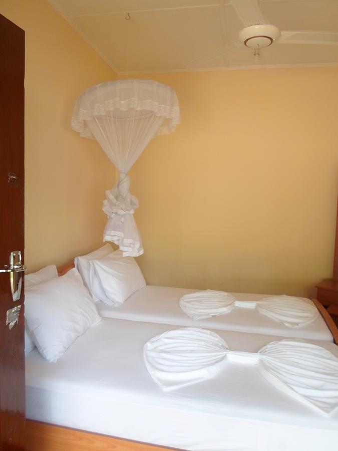 Swiss Garden Tourist Rest Hotel Anuradhapura Exterior photo