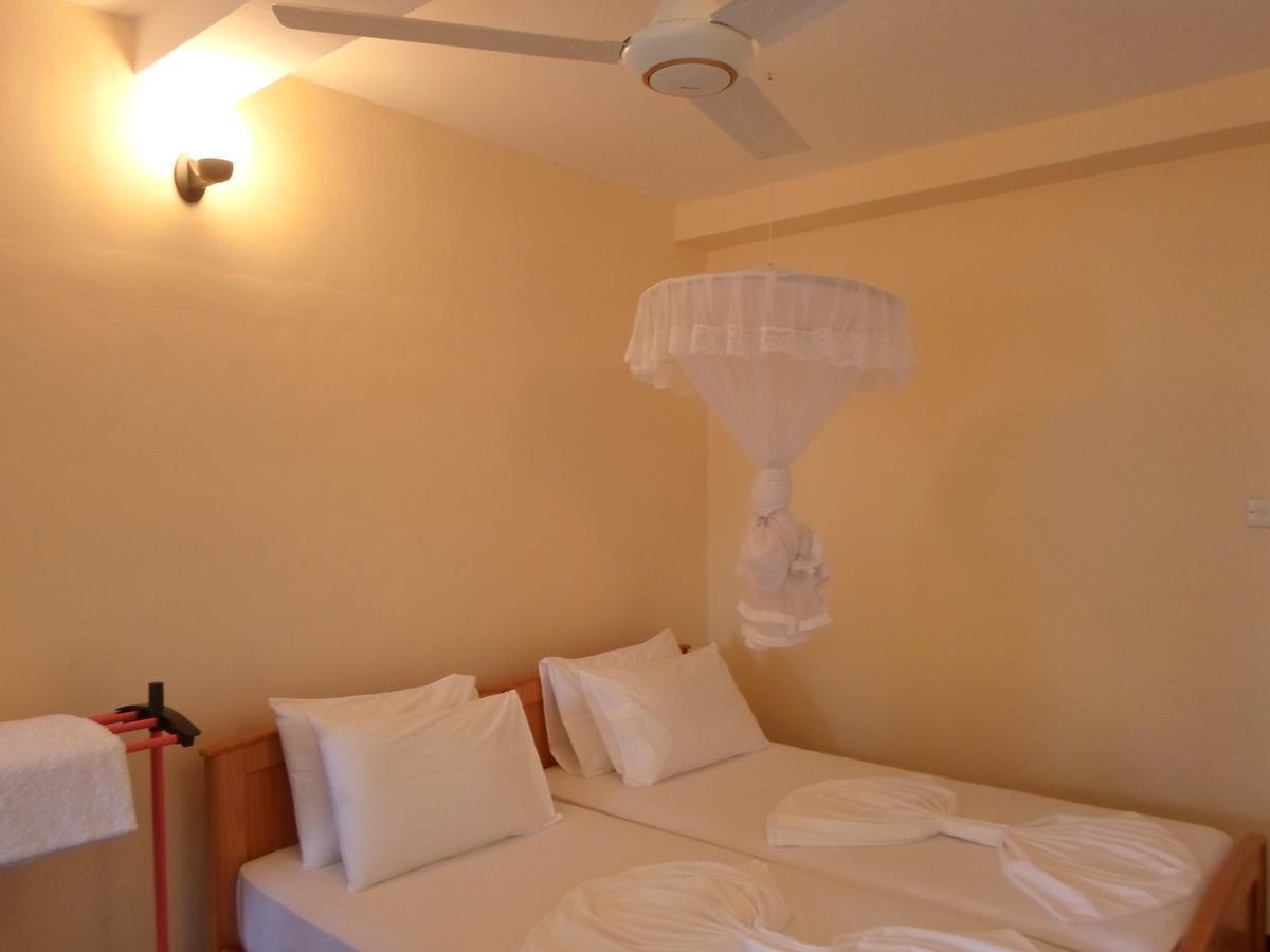 Swiss Garden Tourist Rest Hotel Anuradhapura Exterior photo