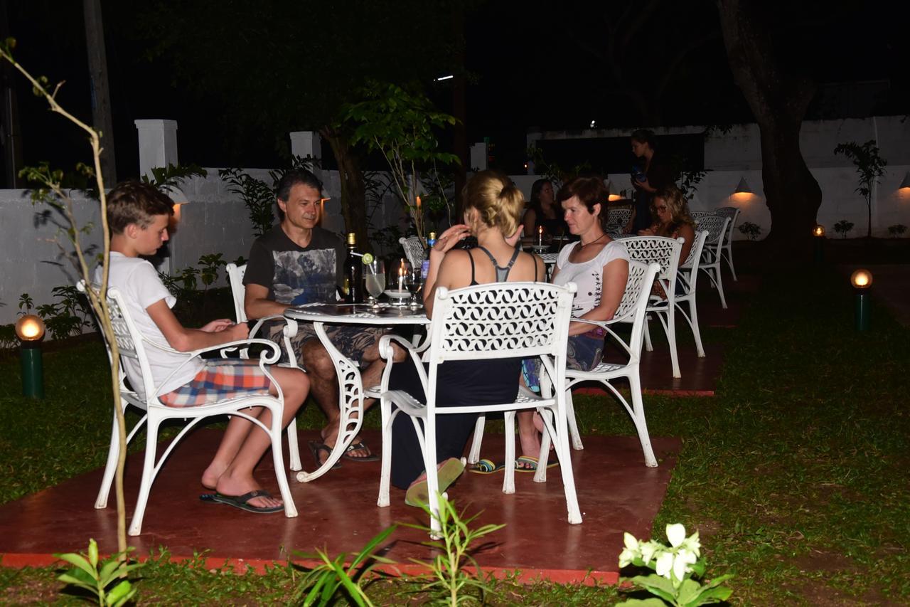 Swiss Garden Tourist Rest Hotel Anuradhapura Exterior photo