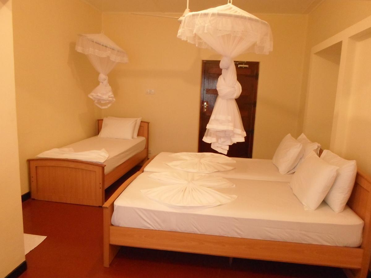 Swiss Garden Tourist Rest Hotel Anuradhapura Exterior photo