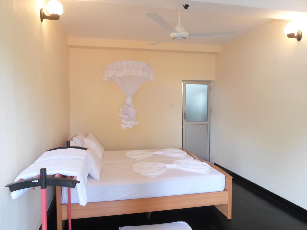 Swiss Garden Tourist Rest Hotel Anuradhapura Exterior photo