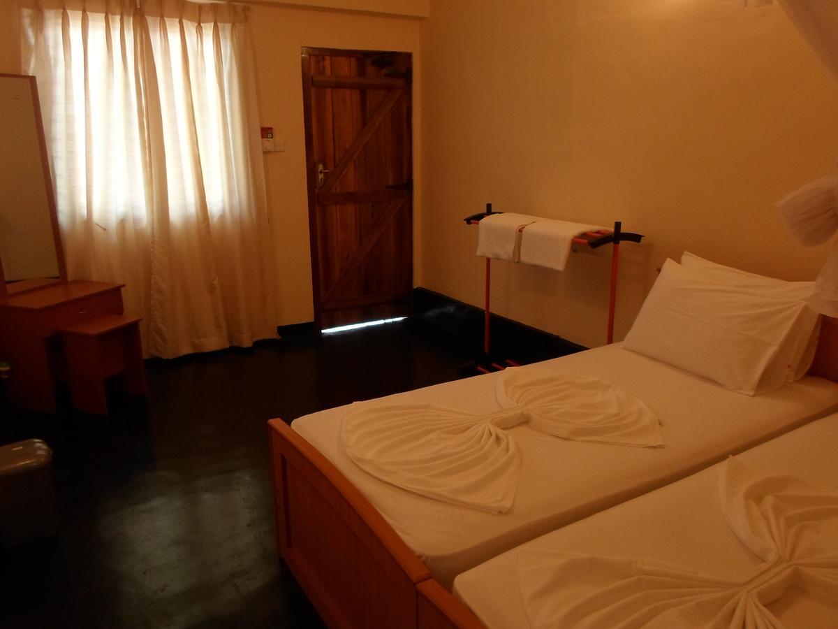Swiss Garden Tourist Rest Hotel Anuradhapura Exterior photo