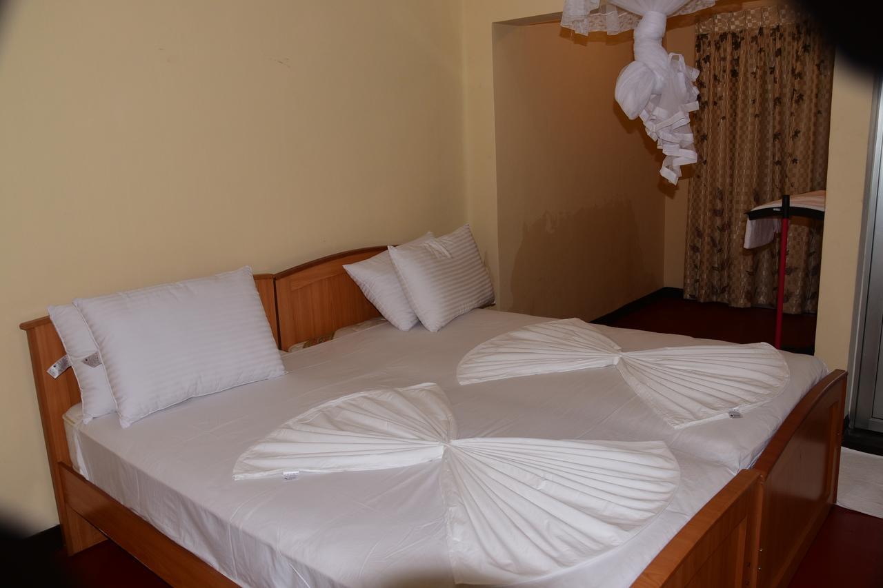 Swiss Garden Tourist Rest Hotel Anuradhapura Exterior photo